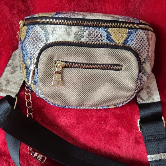 Steve Madden Snakeskin Print Crossbody & Waist Bag with Gold and Blue Accents - Picture 2 of 11